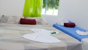 Phòng đôi hoặc 2 giường đơn tiện nghi đơn giản, quang cảnh sông | Truy cập Internet không dây miễn phí, bộ trải giường 