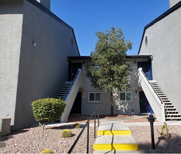 Exterior - SEMA Show Oasis: 2BR Condo <10 Mins to Convention Center! (Las Vegas)