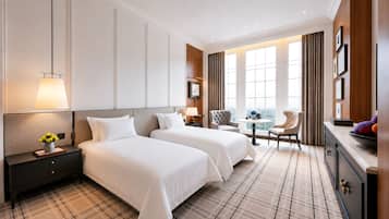 Chambre Premier avec lits jumeaux | Literie de qualité, minibar, coffre-fort, système d’insonorisation