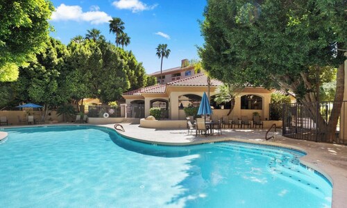 New on VRBO! Arizona Biltmore Penthouse Condo - Close to everything + free WiFi!