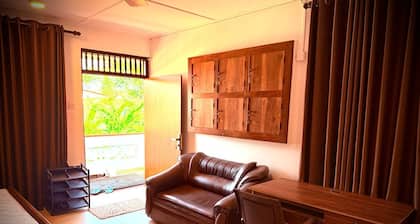 Private first-floor large studio Located at the heart of Moratuwa