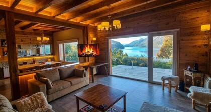 Superb 4-bedroom house in welcoming Villa La Angostura AMAZING VIEW LAKE