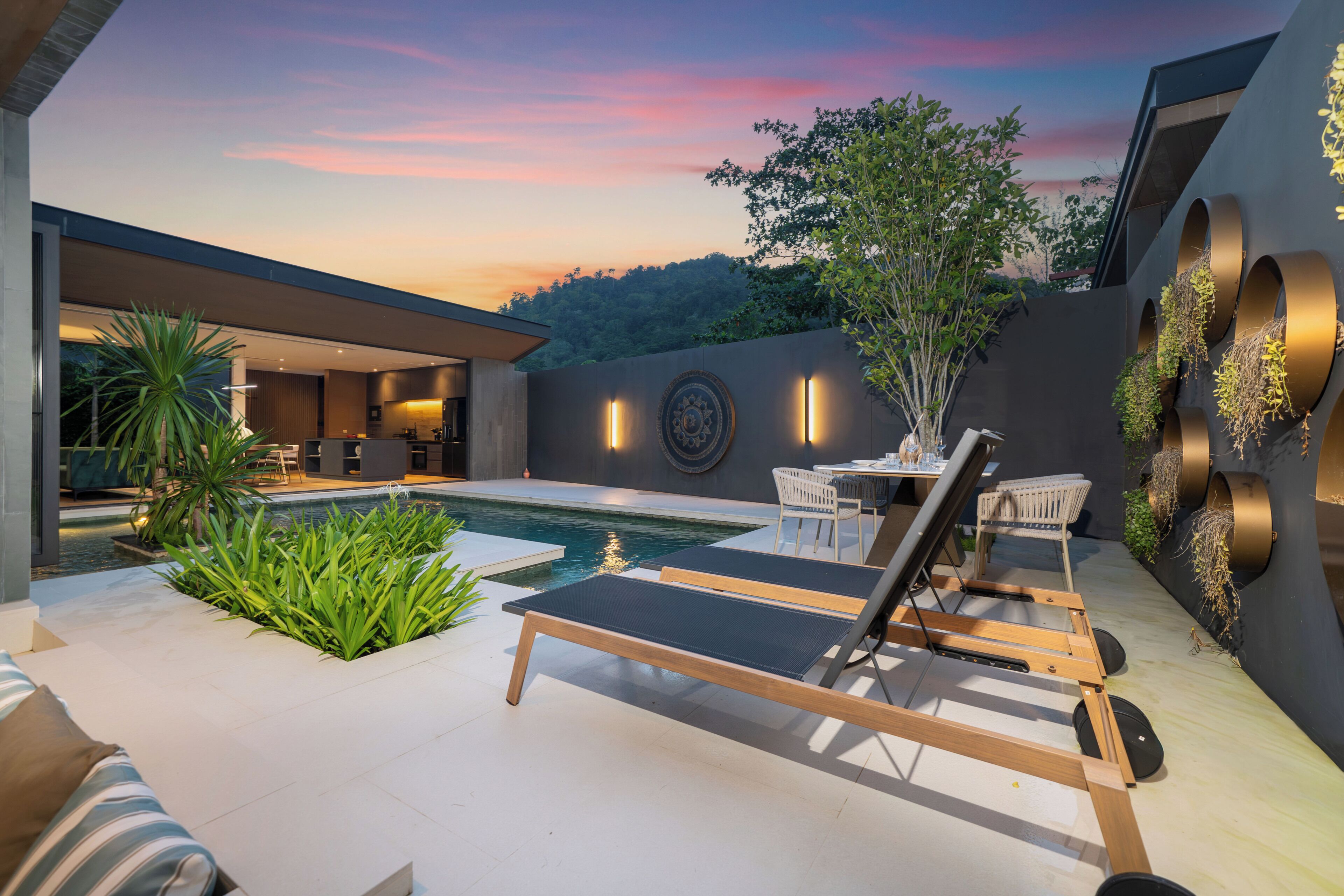Villa, 2 Bedrooms, Private Pool | Outdoor dining