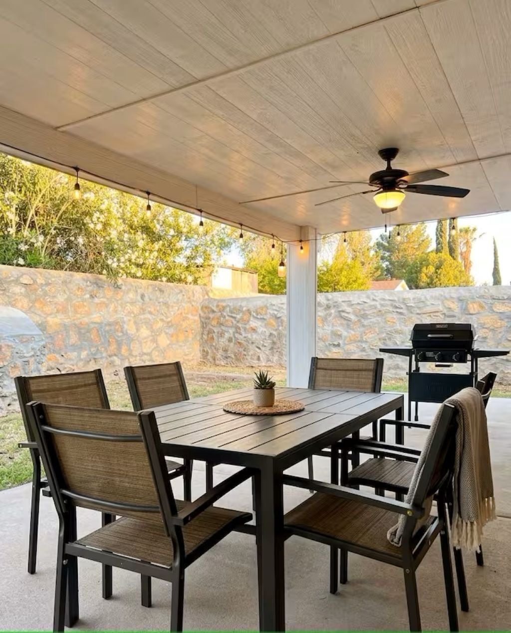 Outdoor dining