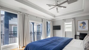 3 bedrooms, iron/ironing board, Internet, bed sheets