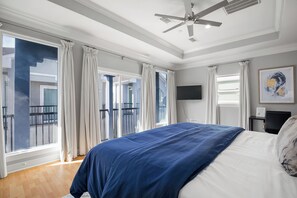 3 bedrooms, iron/ironing board, Internet, bed sheets