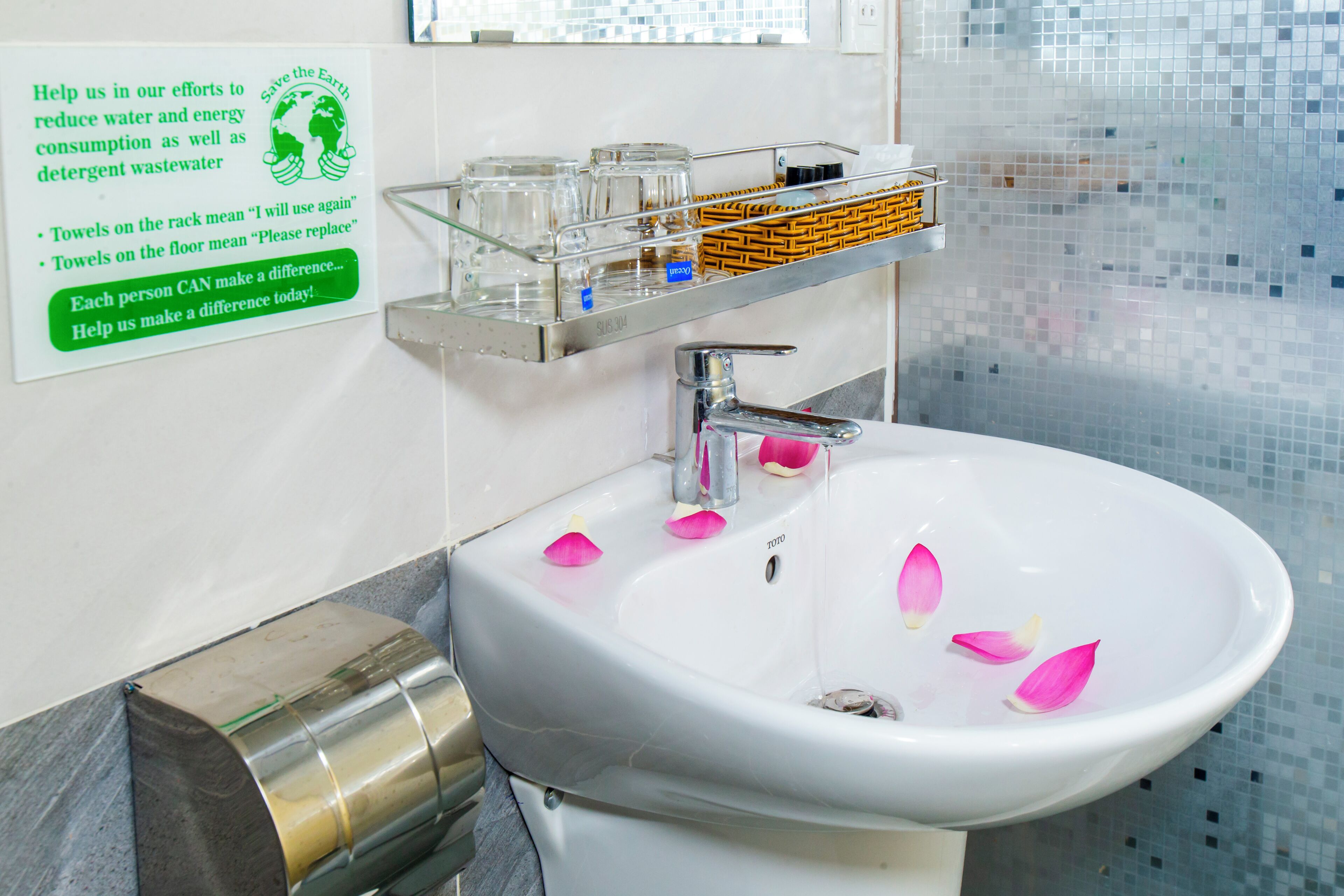 Camera Deluxe | Bagno | Asciugacapelli, asciugamani, sapone, shampoo
