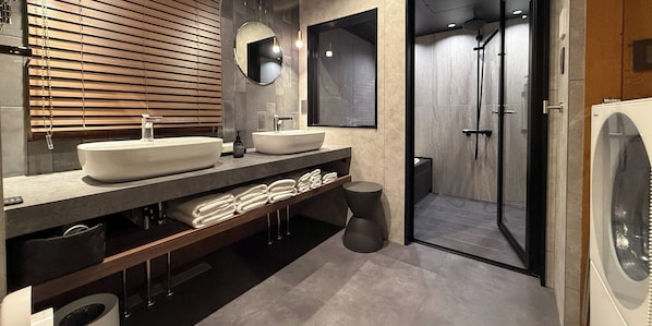 Villa, Balcony, Garden View | Bathroom