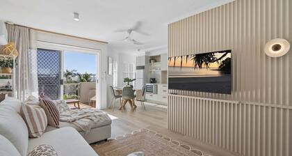 Coastal Beachside Rooftop Retreat 2 Bedroom Apartment