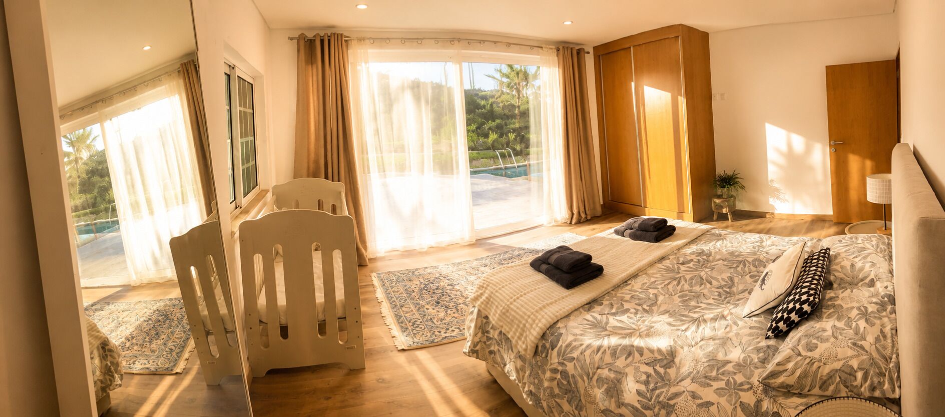 1 chambre, fer et planche à repasser, Wi-Fi gratuit, draps fournis