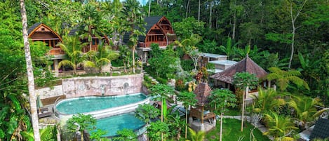 3 indoor pools