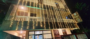 罗伊斯酒店