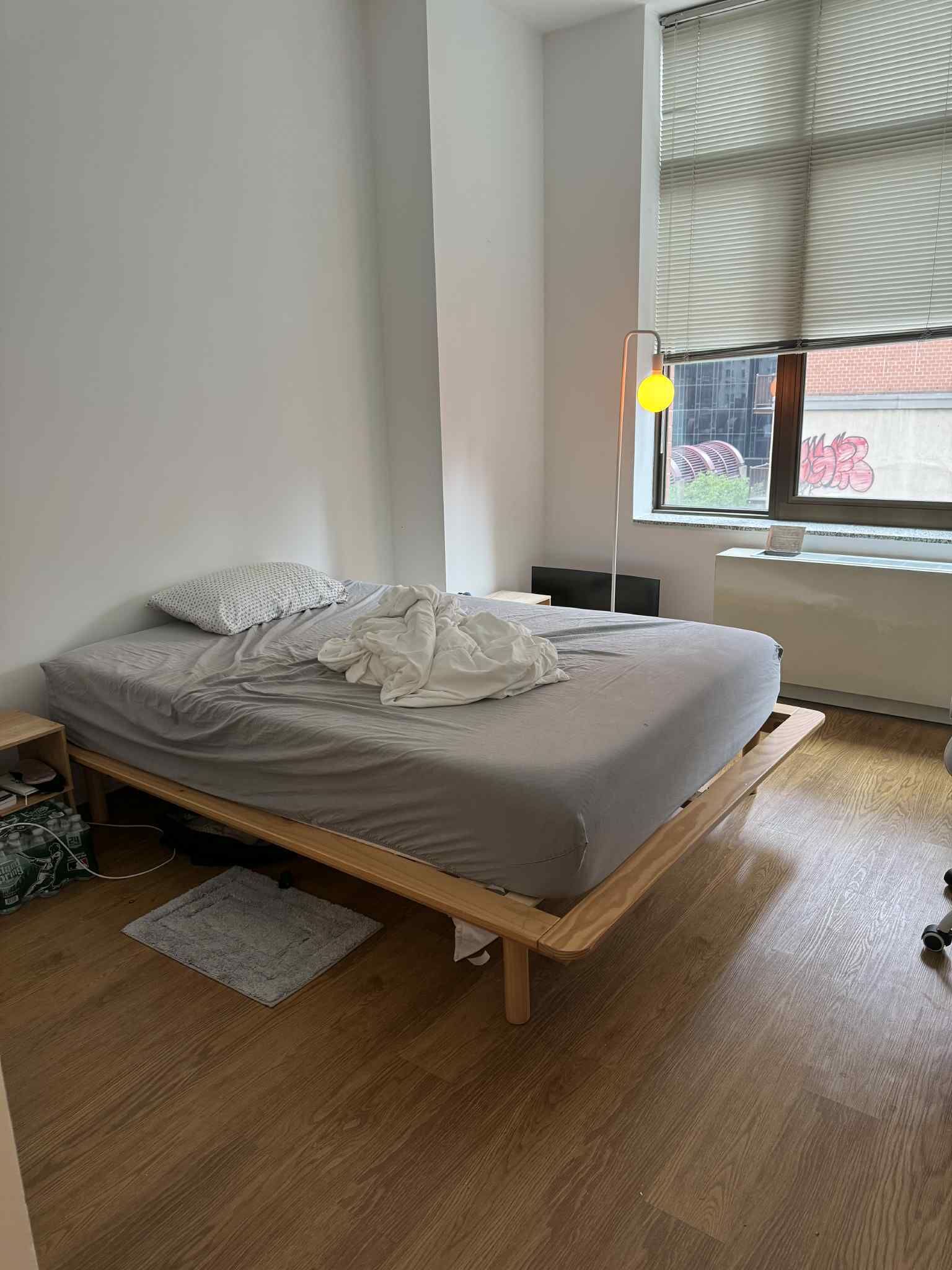 2 bedrooms, internet, bed sheets