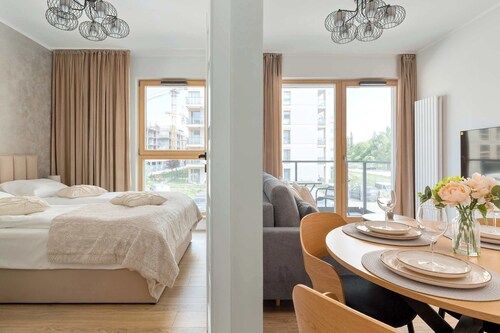 Comfortable Apartment in Gdańsk with Balcony | Parking | Gym