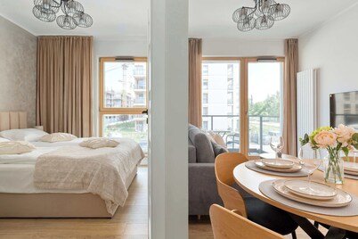 Comfortable Apartment in Gdańsk with Balcony | Parking | Gym