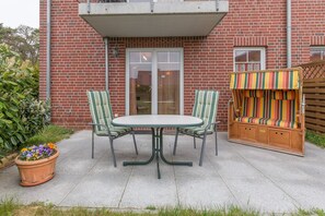 Outdoor dining - Vrbo Property (Boltenhagen)