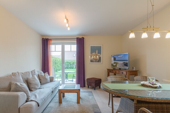 Living area - Vrbo Property (Boltenhagen)