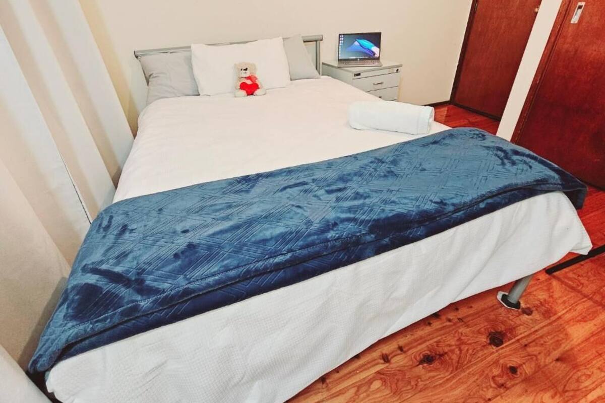 Double Room | Meja, seterika/papan seterika, Wi-fi percuma 