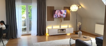 Stylish apartment near the Thuringian Forest, Ratscher mountain lake, Coburg and Oberhof