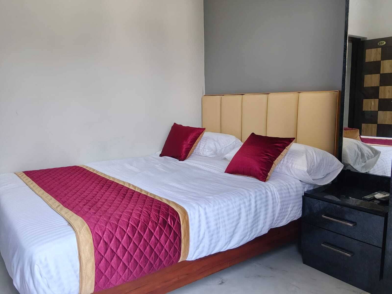 Deluxe Room | Free WiFi