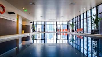 Appartement Deluxe, balcon, vue ville | Piscine