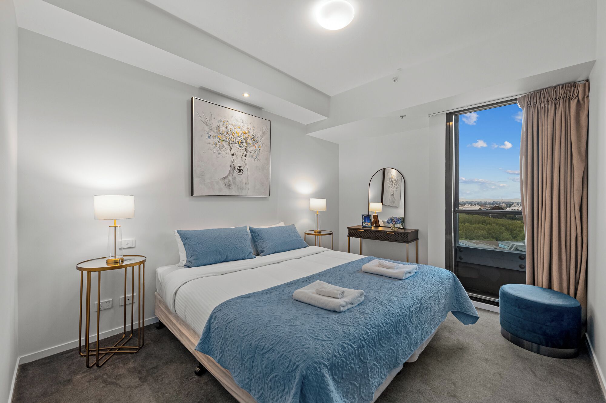 Deluxe Apartment, Balcony, City View | Iron/ironing board, free WiFi