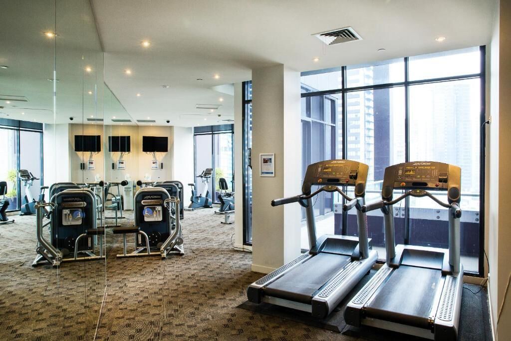 Deluxe Apartment, Balcony, City View | Fitness facility