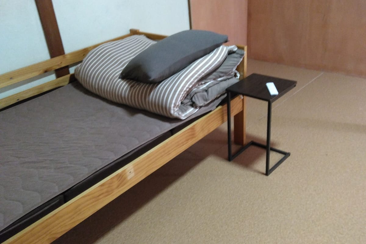 Basic Single Room