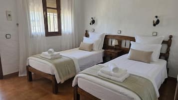 Chambre Confort Double ou avec lits jumeaux, vue ville