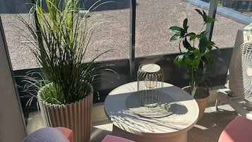 Superior Apartment, 3 Bedrooms, Courtyard View | Property grounds