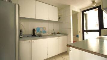 Micro-ondas, fogão, cooktop, torradeira
