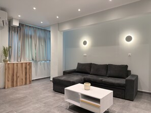 Living area - SmartLiving Central Apt 11 (Thessaloniki)