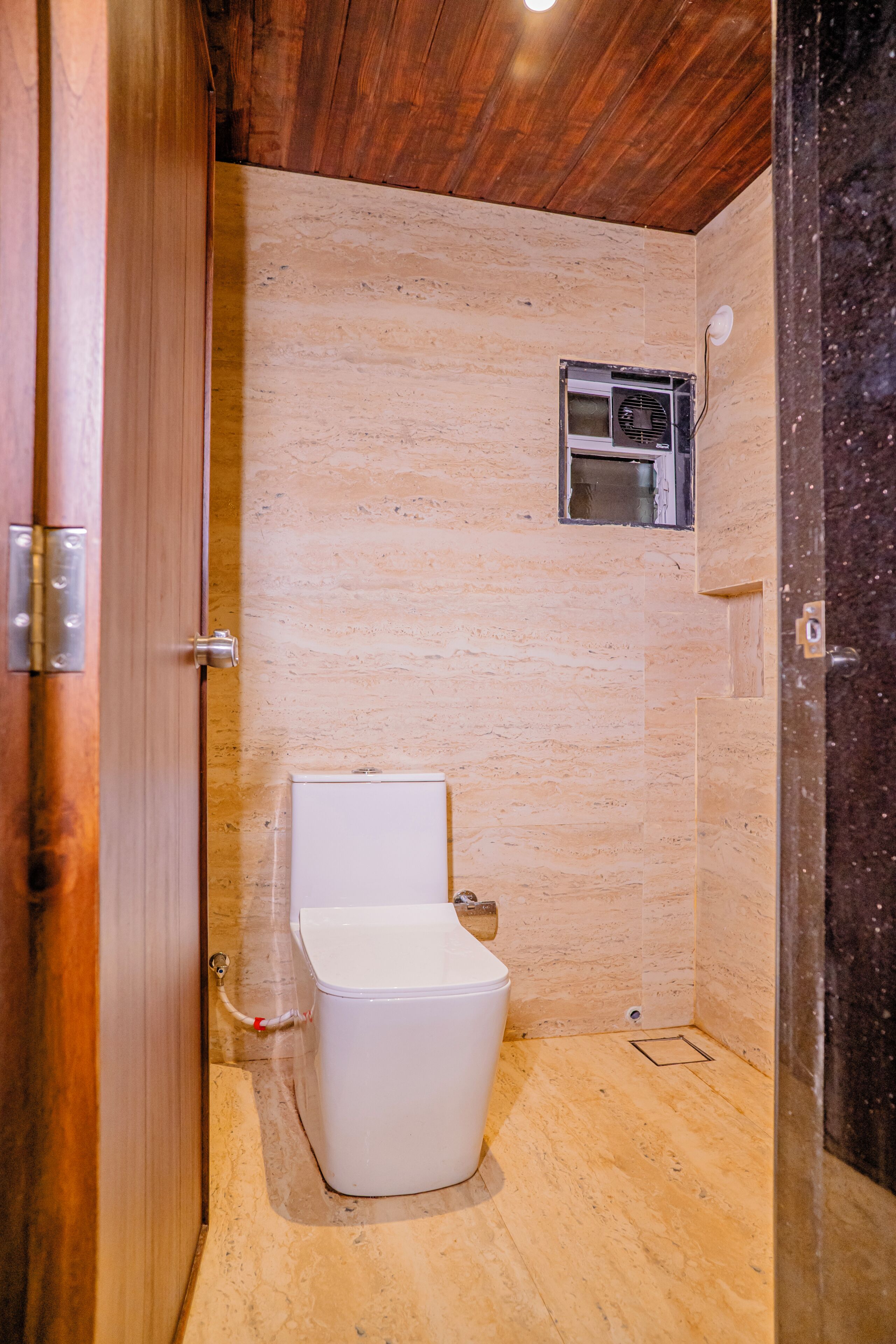 Family Suite | Bathroom