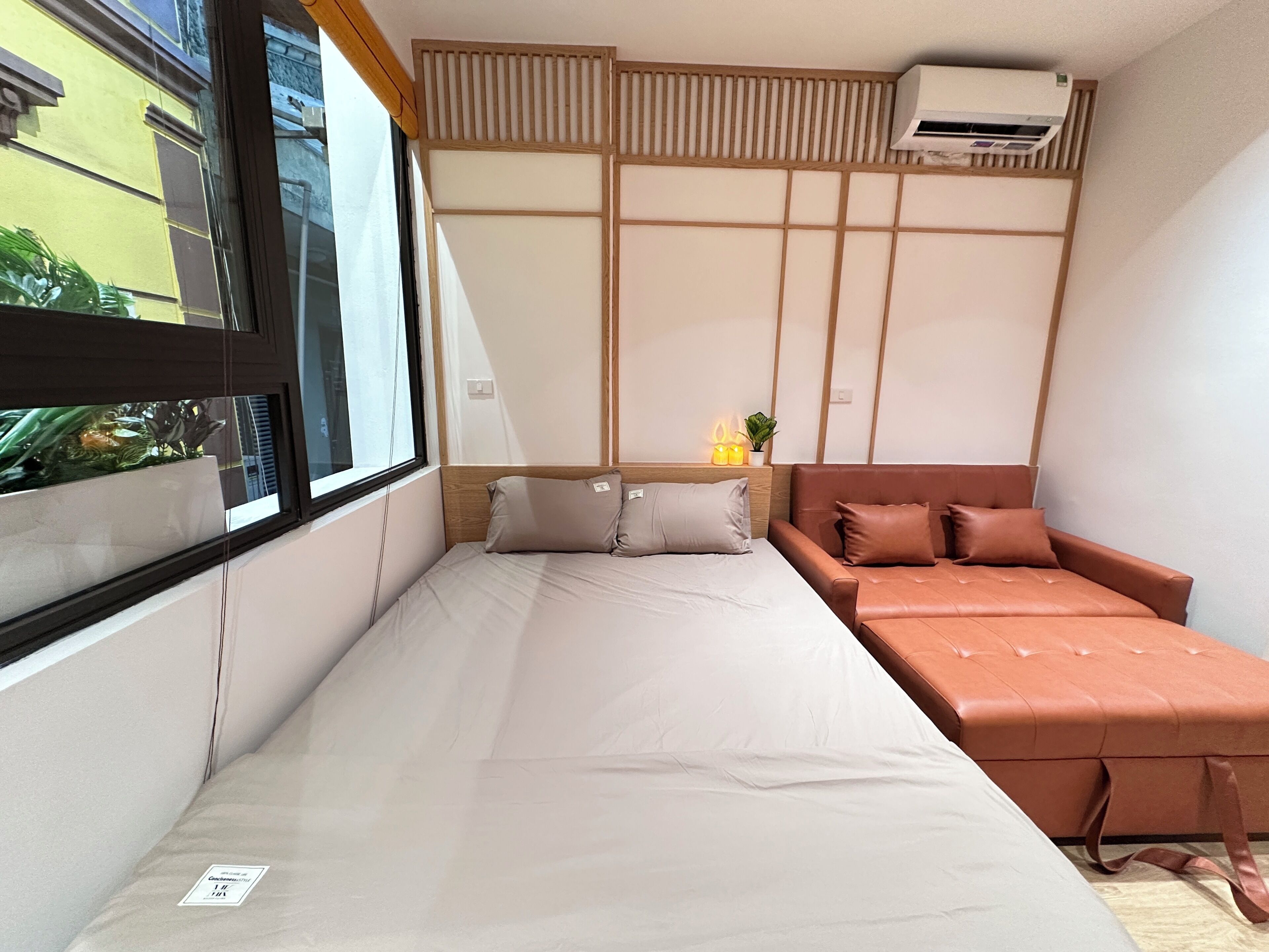 Deluxe Room | Meja, ruang kerja komputer riba, langsir/tirai gelap terus 