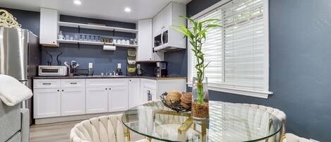 Fridge, microwave, coffee/tea maker, toaster