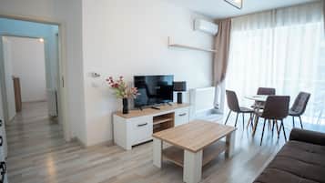 Appartement, balkon, uitzicht op stad | Woonruimte