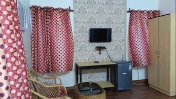 Standard Double Room | Free WiFi