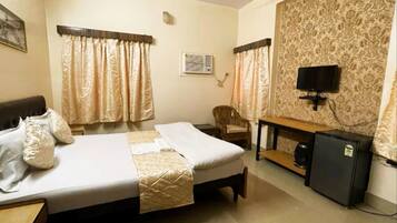 Standard Double Room | Free WiFi