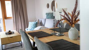 Apartament, 2 dormitoris, balcó | Servei de restauració