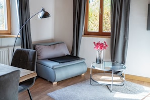Leilighet – comfort, 2 soverom, balkong, fjellutsikt | Oppholdsområde