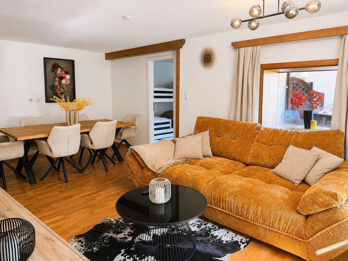 Superior-Apartment, Bergblick | Wohnbereich