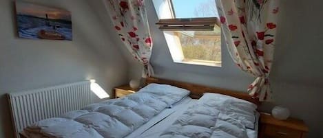 Bügeleisen/Bügelbrett, Reisekinderbett, kostenloses WLAN