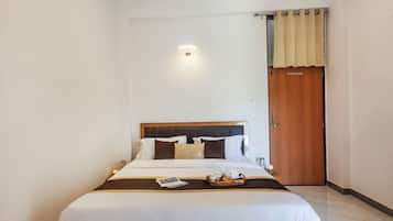 Deluxe Villa | Iron/ironing board, free WiFi