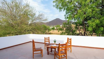 Tempat makan outdoor