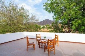 Outdoor dining - Hiara Crystal 5BHK Villa with Pool (Udaipur)