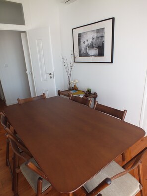Dining - 98Alfama Terracota Apartment (Lisboa)