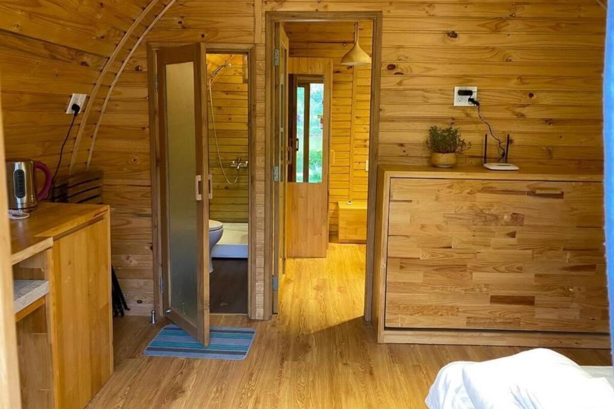 Bungalow, vistas al lago | Cortinas opacas y wifi gratis
