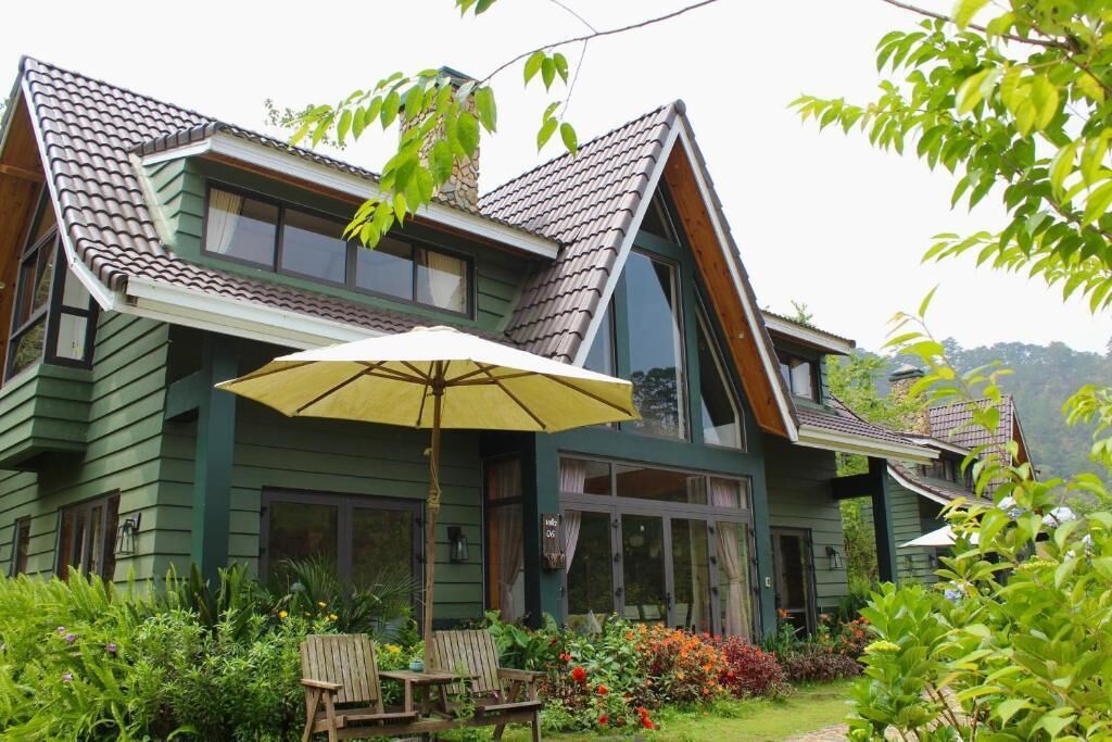 Villa, Valley View | Exterior