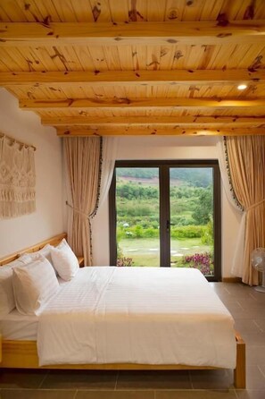 Cortinas opacas y wifi gratis