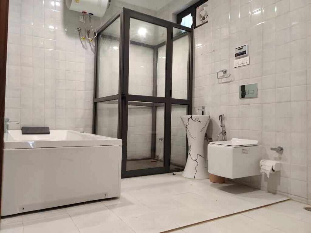 Luxury Suite | Bathroom